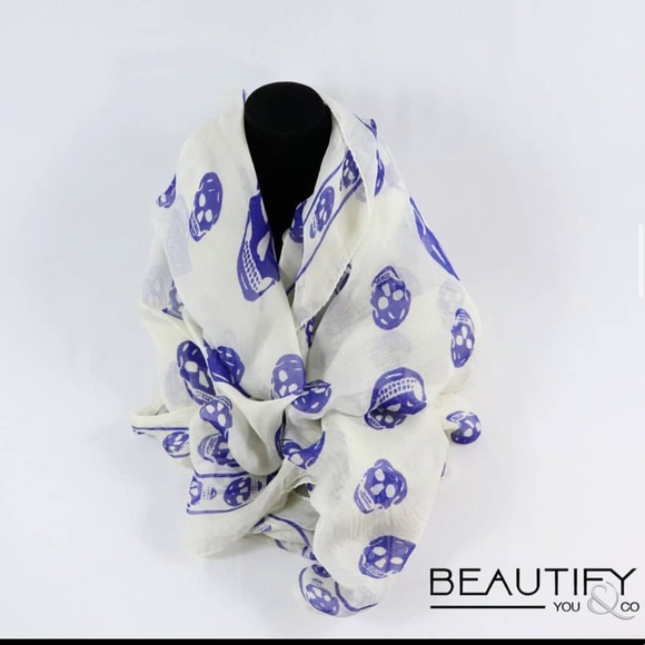 ALEXANDER MCQUEEN Classic Silk Chiffon Scarf - Picture 2 of 4